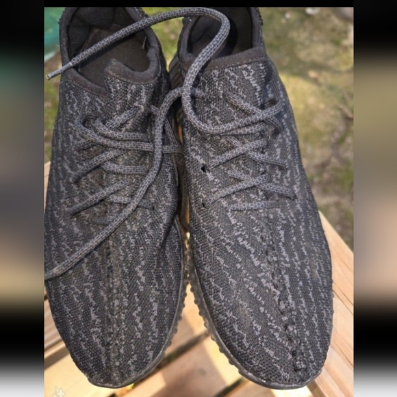 Men's tennis shoes size 8 black shoes - Picture 2 of 9